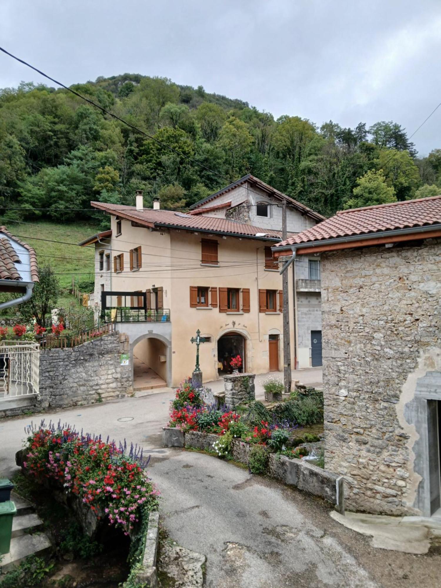 Вилла Gite Du Vieux Tonneau Cerdon  Экстерьер фото